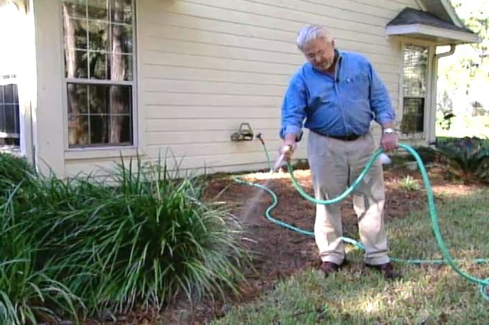 A Guide for Lawn Care In Drought Conditions • HouseCalls