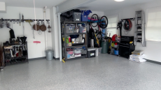 https://housecallsdiy.com/uploads/projects/Epoxy_Garage_Floor_Hero_Shot.png