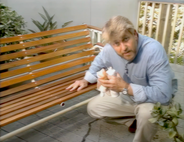 How to Refinish a Porch Swing