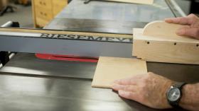 https://housecallsdiy.com/uploads/projects/Man-using-a-diy-push-stick_WEB.jpg