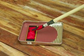 https://housecallsdiy.com/uploads/projects/Stain_Pad_in_Pan.jpg