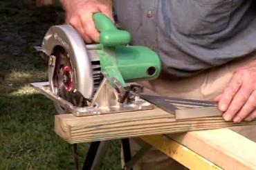 cutting with a circular saw