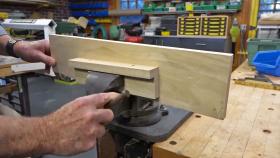 https://housecallsdiy.com/uploads/projects/Wood-Jaws-Mounted-on-Vise.jpg
