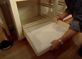 https://housecallsdiy.com/uploads/projects/how_to_make_pull_out_shelves.jpg