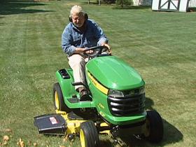 https://housecallsdiy.com/uploads/projects/lawn_tractor2.jpg